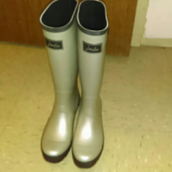 Rain boots - Picture 2 of 4